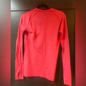 LULULEMON Swiftly Tech Long Sleeve Red, Size 8